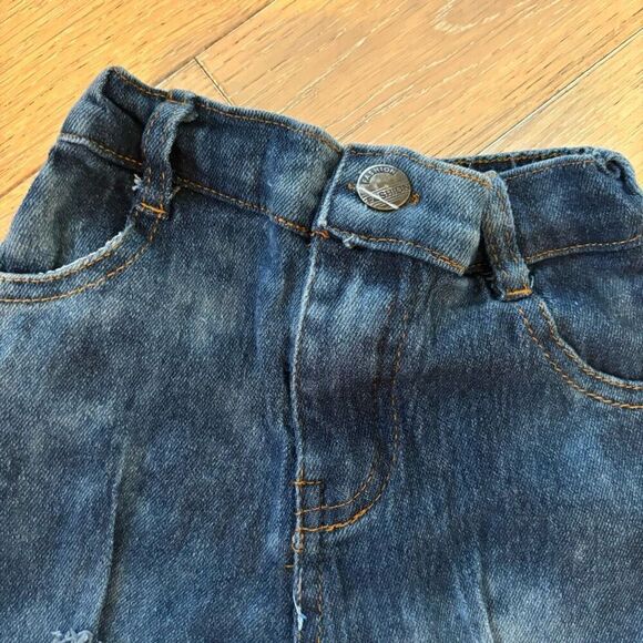 Distressed Denim Jean Capri Pants Size 3-4T - Picture 5 of 11